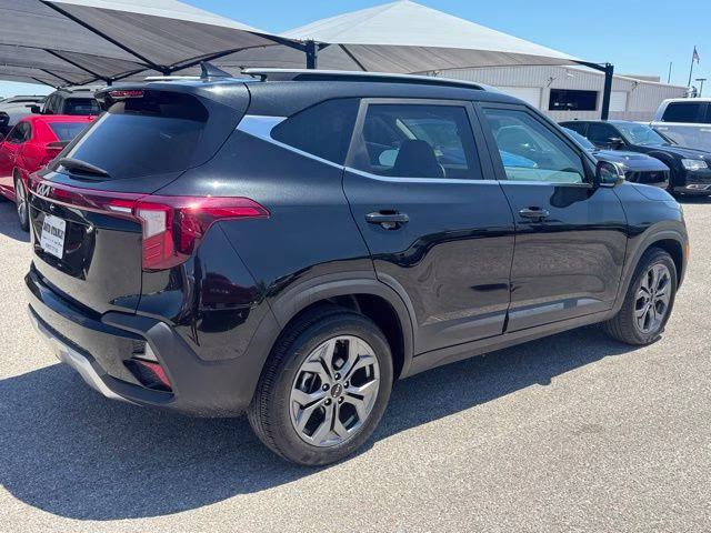2024 Black Kia Seltos S FWD SUV