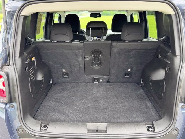 2022 Slate Blue Jeep Renegade Latitude 4X4 SUV