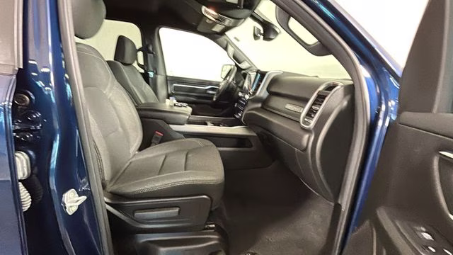 2024 Patriot Blue Pearlcoat Ram 1500 Big Horn/Lone Star 4X4 Truck