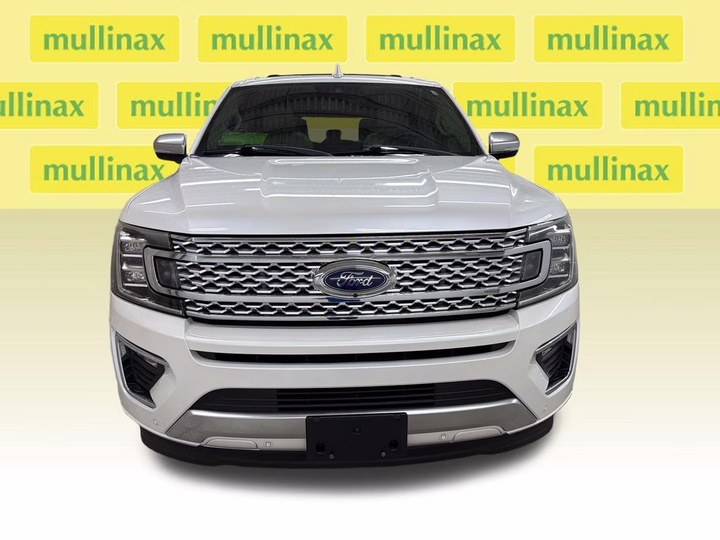 2019 White Platinum Clearcoat Metallic Ford Expedition Platinum RWD SUV