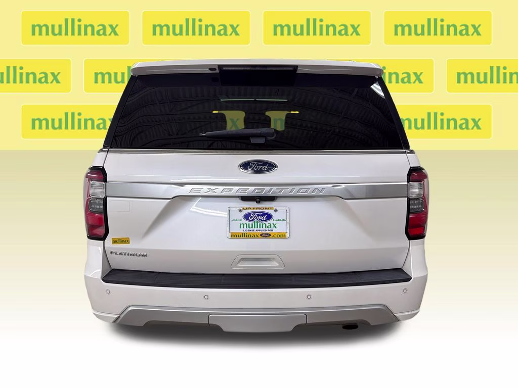 2019 White Platinum Clearcoat Metallic Ford Expedition Platinum RWD SUV