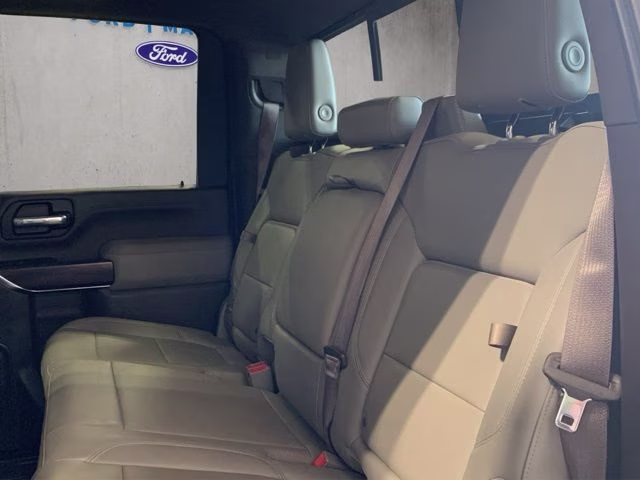 2020 White GMC Sierra 2500HD SLT 4X4 Truck