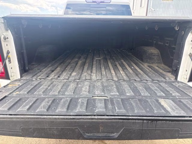2020 White GMC Sierra 2500HD SLT 4X4 Truck