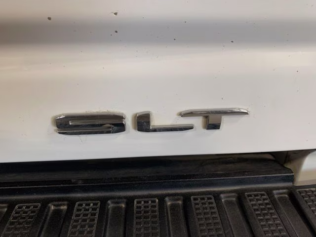 2020 White GMC Sierra 2500HD SLT 4X4 Truck