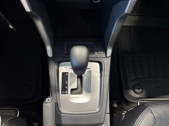 2018 Ice Silver Metallic Subaru Forester 2.5i AWD SUV