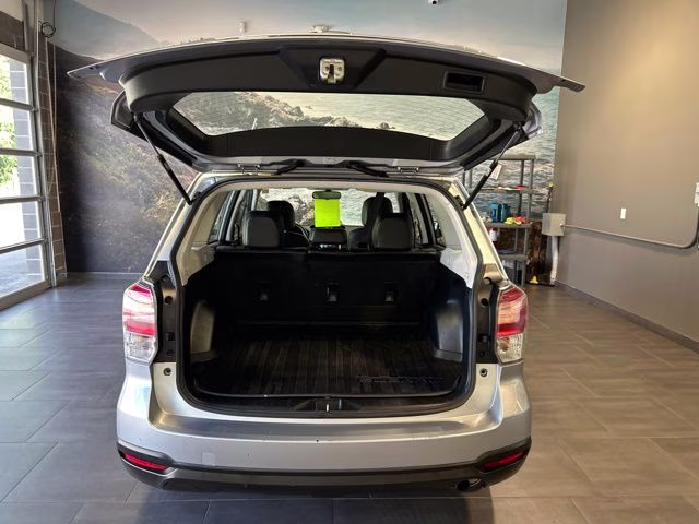 2018 Ice Silver Metallic Subaru Forester 2.5i AWD SUV