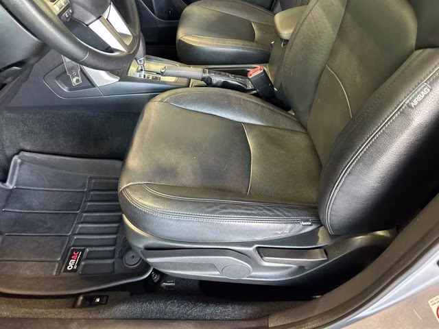 2018 Ice Silver Metallic Subaru Forester 2.5i AWD SUV