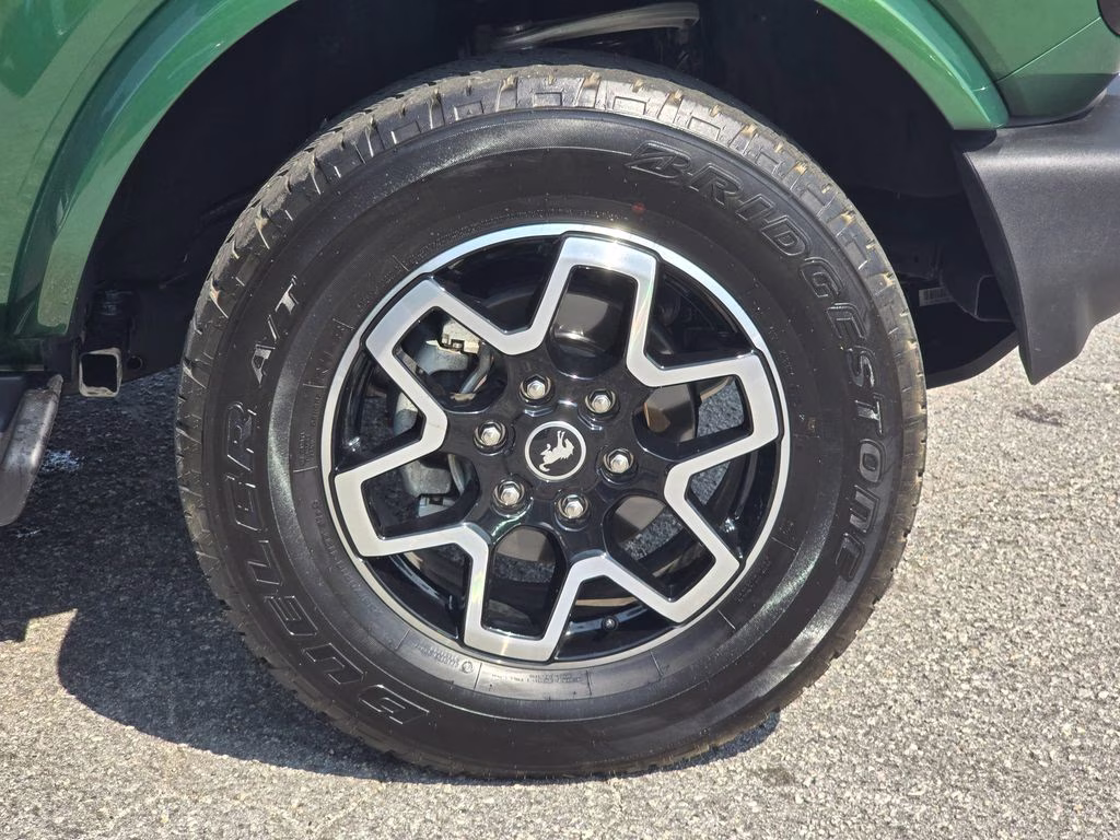 2025 Eruption Green Metallic Ford Bronco Outer Banks 4X4 SUV