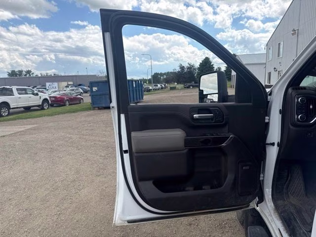 2020 White GMC Sierra 2500HD SLT 4X4 Truck