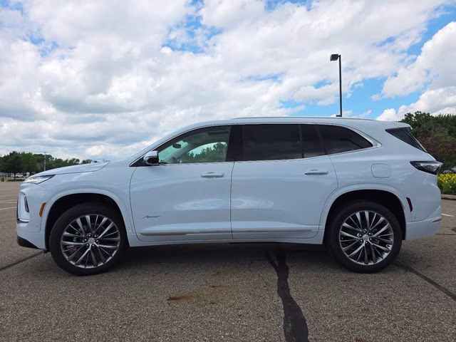 2026 Iridescent White Tricoat Buick Enclave Avenir FWD SUV