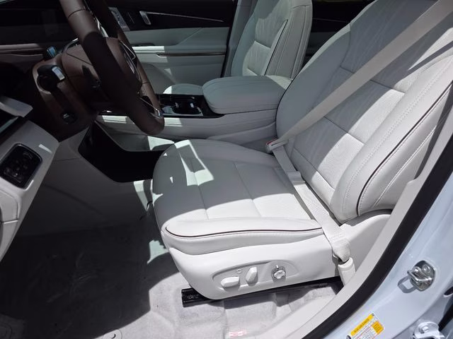 2026 Iridescent White Tricoat Buick Enclave Avenir FWD SUV