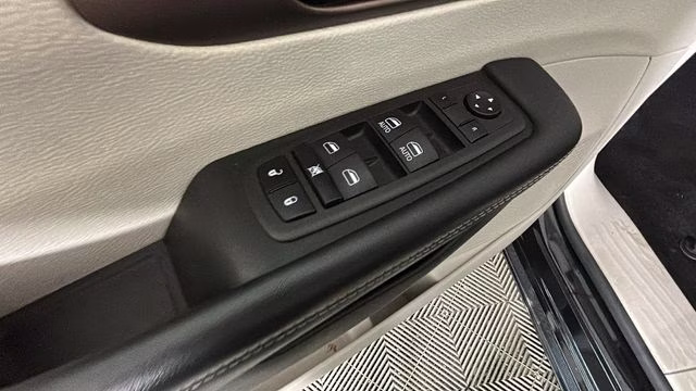2023 Brilliant Black Crystal Pearlcoat Chrysler Voyager LX FWD Van
