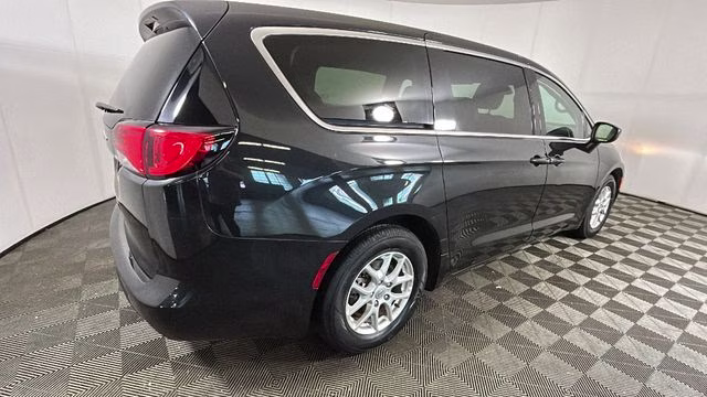 2023 Brilliant Black Crystal Pearlcoat Chrysler Voyager LX FWD Van
