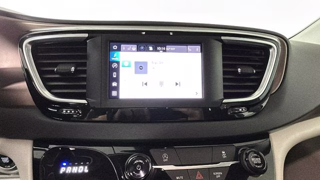 2023 Brilliant Black Crystal Pearlcoat Chrysler Voyager LX FWD Van