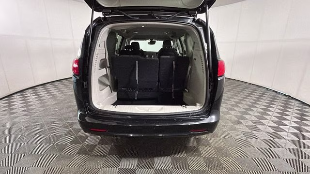 2023 Brilliant Black Crystal Pearlcoat Chrysler Voyager LX FWD Van