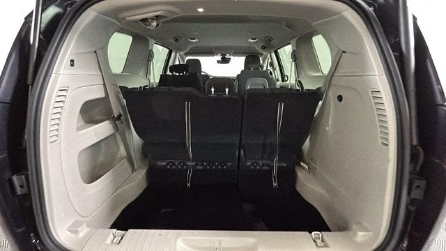 2023 Brilliant Black Crystal Pearlcoat Chrysler Voyager LX FWD Van