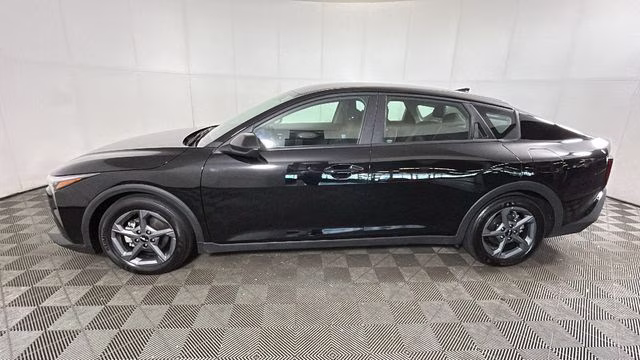 2025 Aurora Black Pearl Kia K4 LXS FWD Sedan