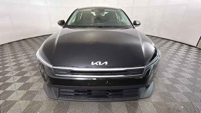 2025 Aurora Black Pearl Kia K4 LXS FWD Sedan