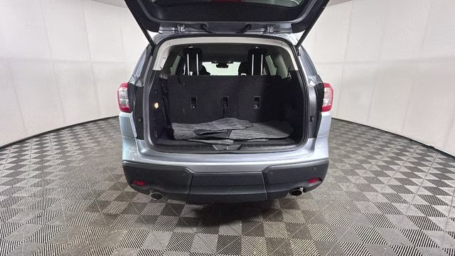 2023 Ice Silver Metallic Subaru Ascent Premium AWD SUV
