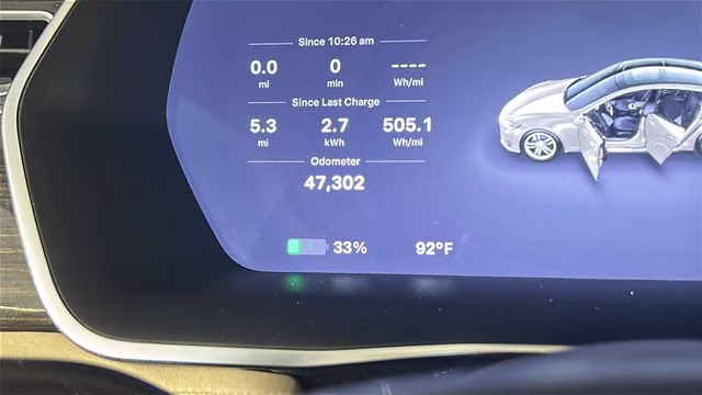2015 Titanium Metallic Tesla Model S 70D RWD Hatchback