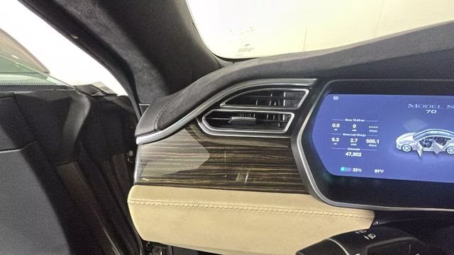 2015 Titanium Metallic Tesla Model S 70D RWD Hatchback