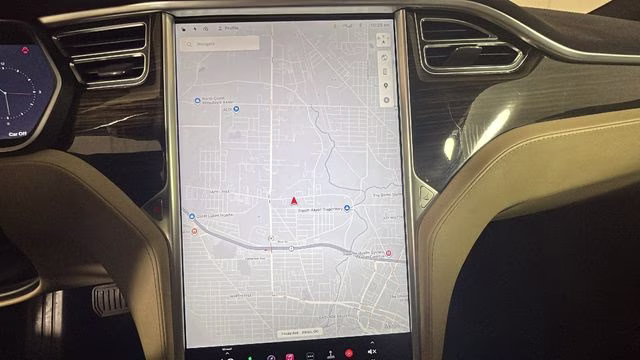 2015 Titanium Metallic Tesla Model S 70D RWD Hatchback