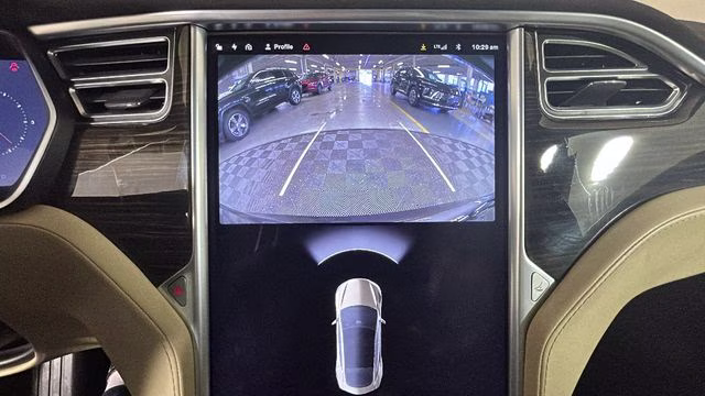 2015 Titanium Metallic Tesla Model S 70D RWD Hatchback