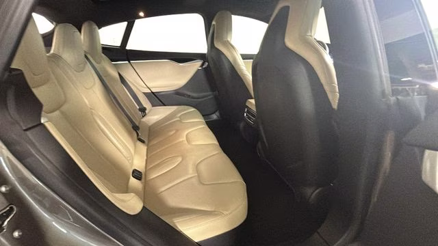 2015 Titanium Metallic Tesla Model S 70D RWD Hatchback
