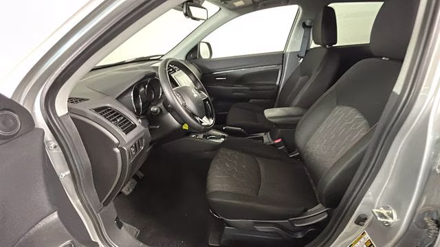 2023 Labrador Black Pearl Mitsubishi Outlander Sport 2.0 LE 4X4 SUV