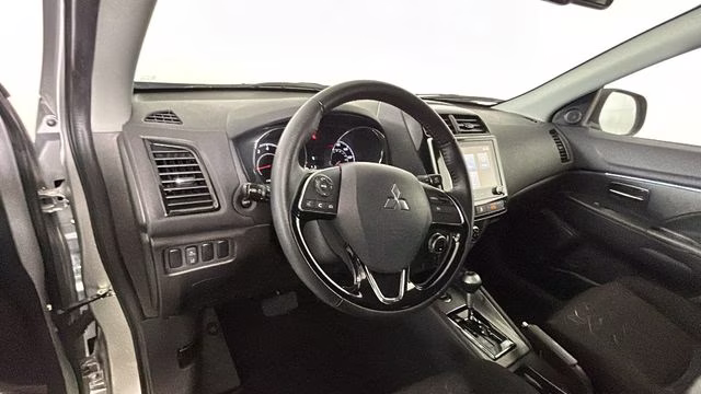 2023 Labrador Black Pearl Mitsubishi Outlander Sport 2.0 LE 4X4 SUV