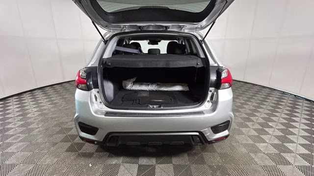 2023 Labrador Black Pearl Mitsubishi Outlander Sport 2.0 LE 4X4 SUV