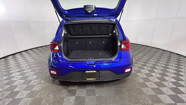 2025 Intense Blue Hyundai Venue SE FWD SUV