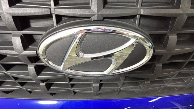2025 Intense Blue Hyundai Venue SE FWD SUV