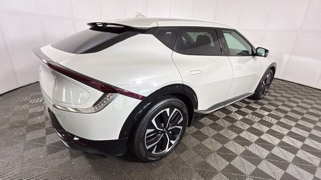 2022 Glacier Kia EV6 Wind AWD SUV