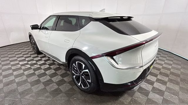 2022 Glacier Kia EV6 Wind AWD SUV