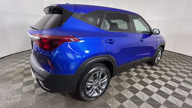 2023 Neptune Blue Kia Seltos LX AWD SUV