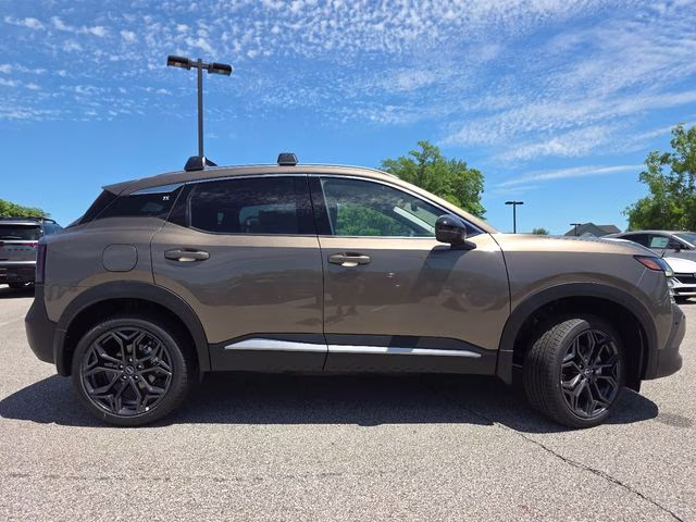 2026 Canyon Bronze Metallic Nissan Kicks SR AWD SUV