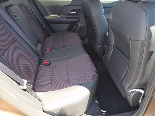 2026 Canyon Bronze Metallic Nissan Kicks SR AWD SUV