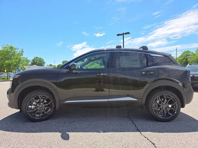 2026 Super Black Nissan Kicks SR AWD SUV