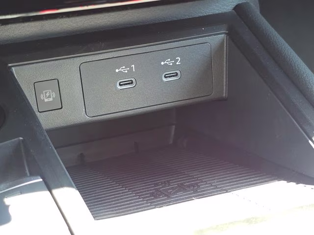 2026 Super Black Nissan Kicks SR AWD SUV