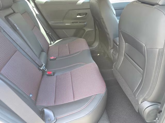 2026 Aspen White/Super Black Nissan Kicks SR AWD SUV