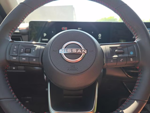 2026 Aspen White/Super Black Nissan Kicks SR AWD SUV