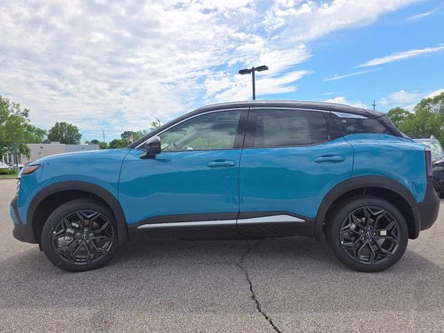 2026 Arctic Ice Blue/Black Nissan Kicks SR AWD SUV