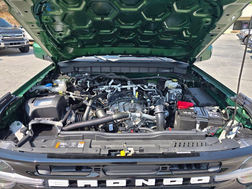 2025 Eruption Green Metallic Ford Bronco Outer Banks 4X4 SUV