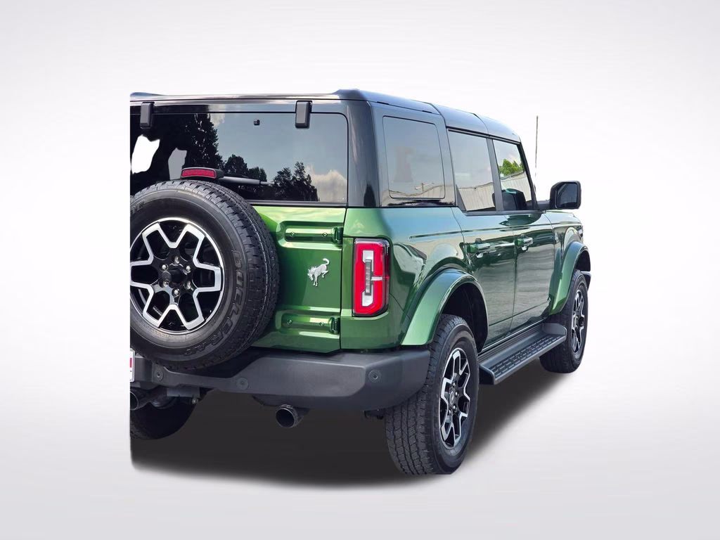 2025 Eruption Green Metallic Ford Bronco Outer Banks 4X4 SUV