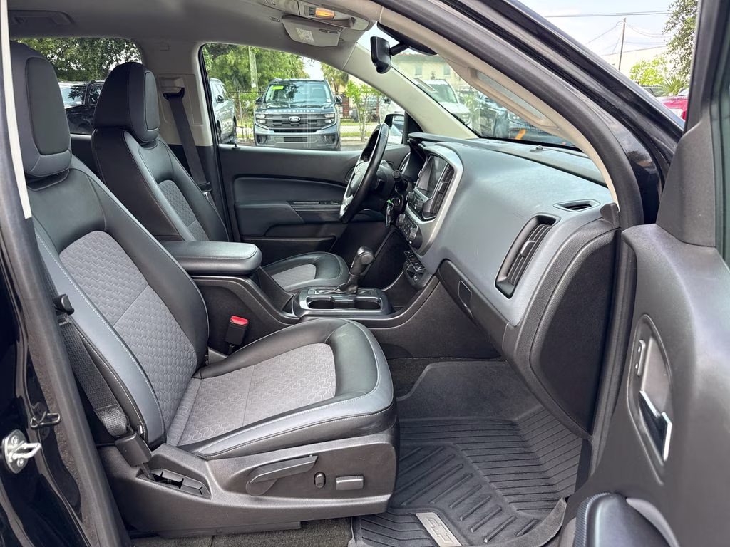 2017 Black Chevrolet Colorado Z71 4X4 Truck