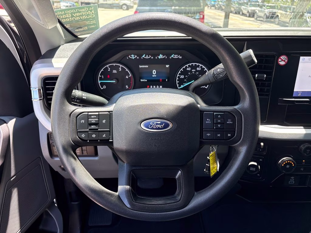 2025 Oxford White Ford Super Duty F-250 SRW XLT 4X4 Truck