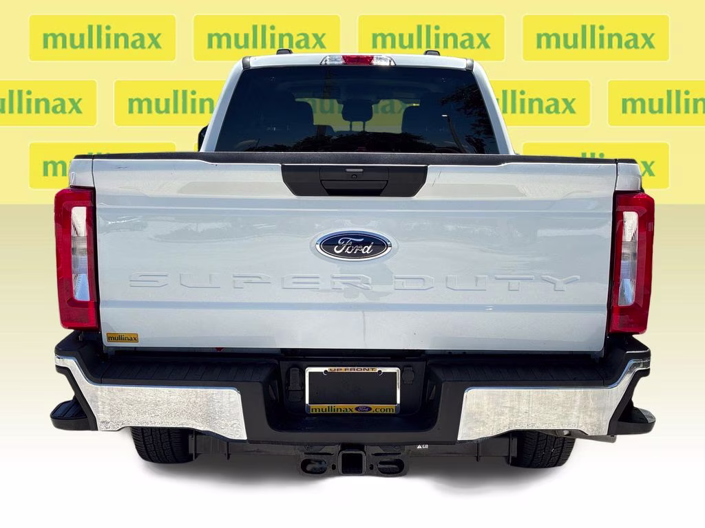 2025 Oxford White Ford Super Duty F-250 SRW XLT 4X4 Truck