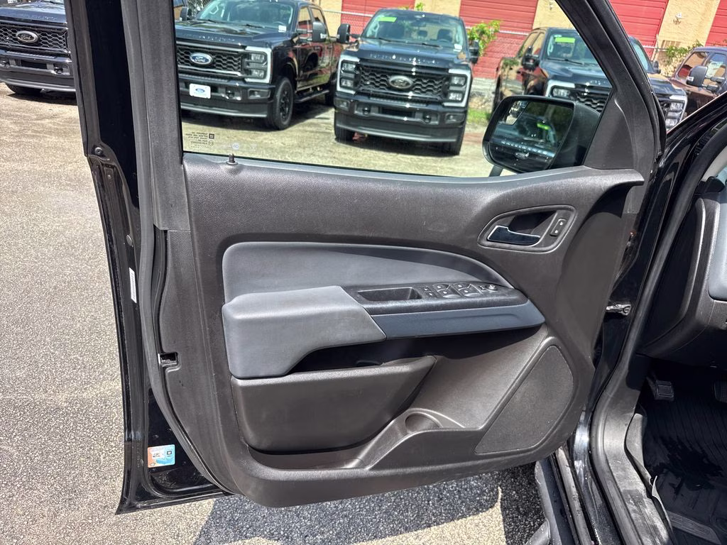 2017 Black Chevrolet Colorado Z71 4X4 Truck