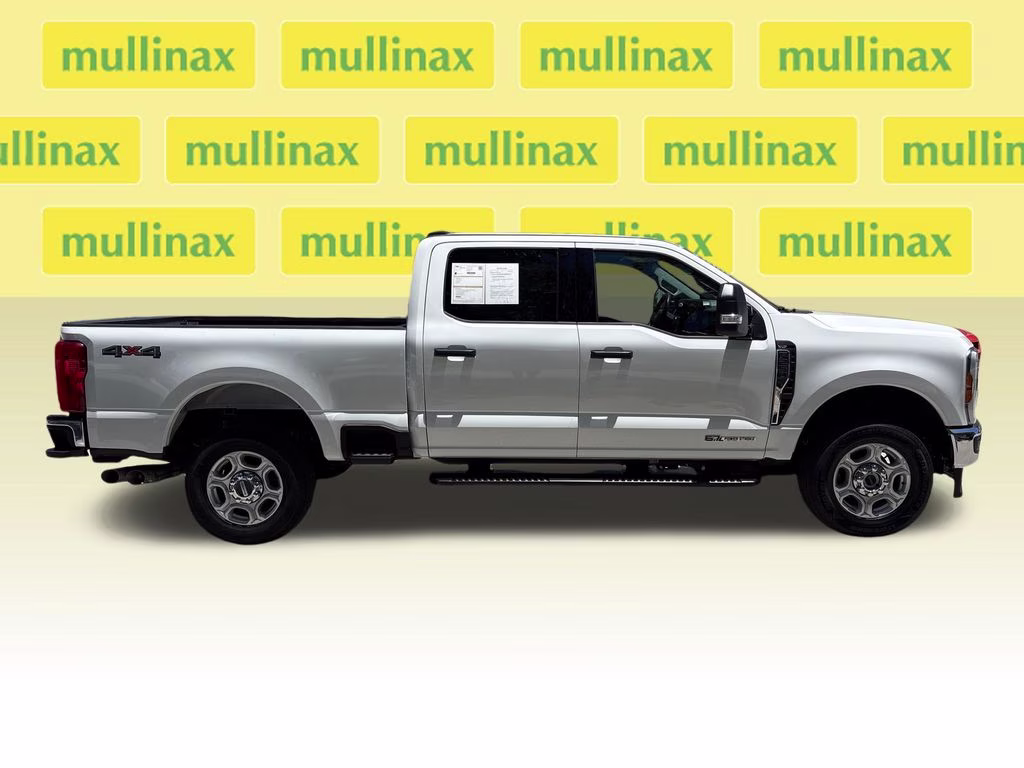 2025 Oxford White Ford Super Duty F-250 SRW XLT 4X4 Truck